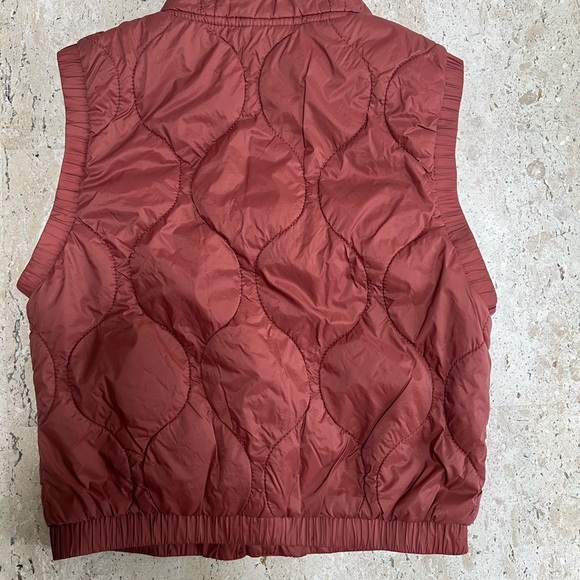 Girl’s Size Small 6 Cloths Bundle Jeans, Nike Shirt, Vest - Picture 9 of 10